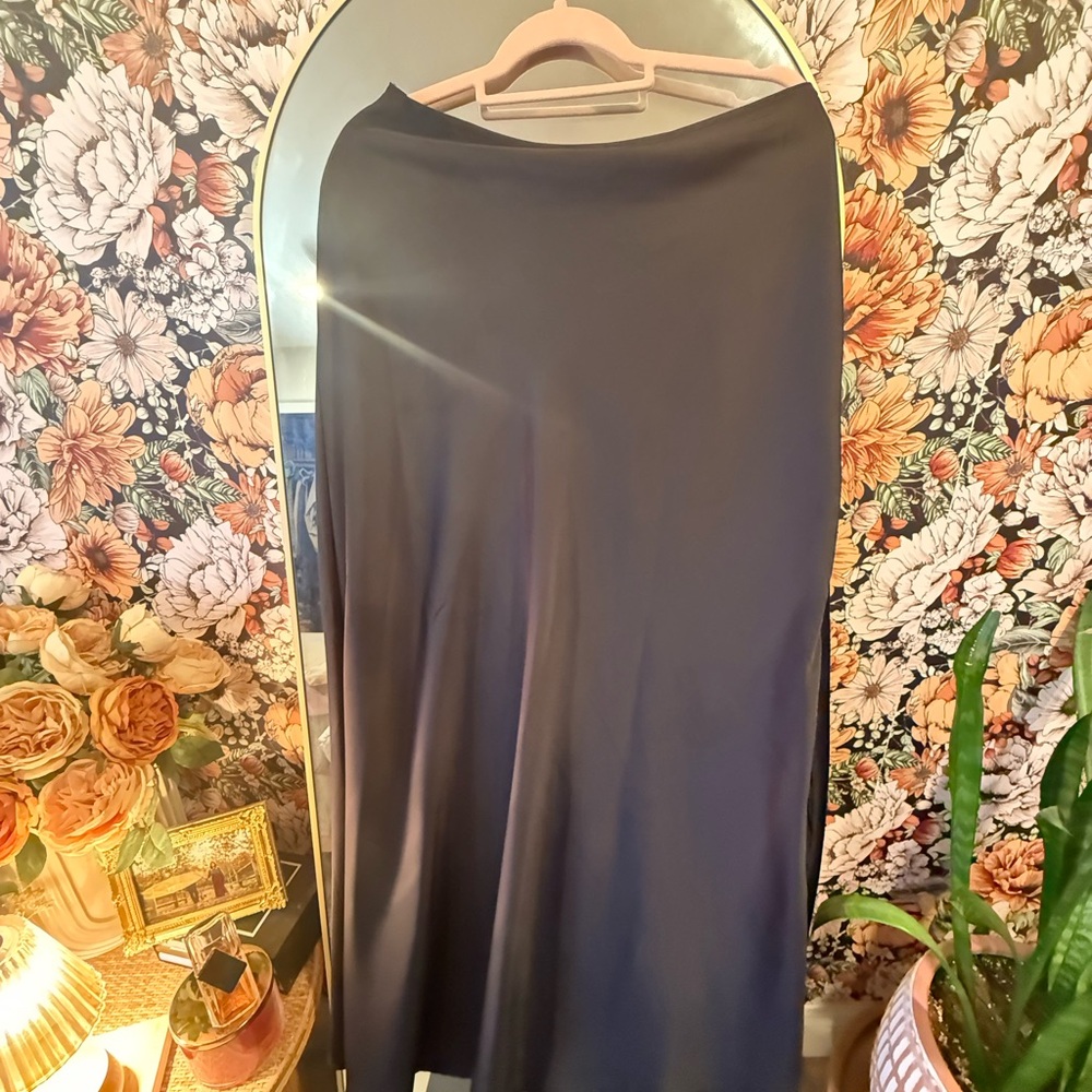 Elegant Black Women's Skirt